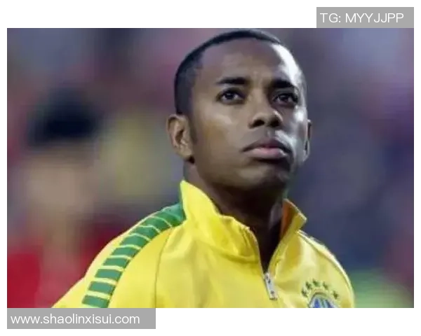 全球十大矮瘦足球球星盘点:身高不高却技艺超群的足球奇才 全球十大矮瘦足球球星盘点:身高不高却技艺超群的足球奇才